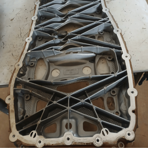 Sobre tampa do Carter Scania 479288589